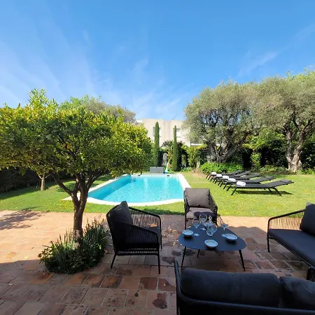 Les Oliviers Villa *